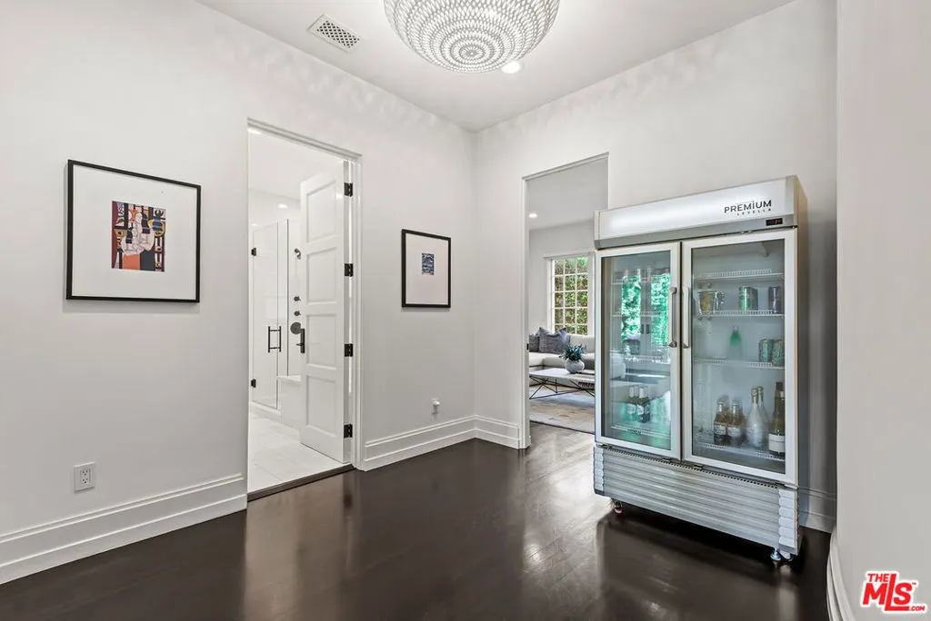 9928 Toluca Lake Avenue, Toluca Lake, California 91602 home-pic-20